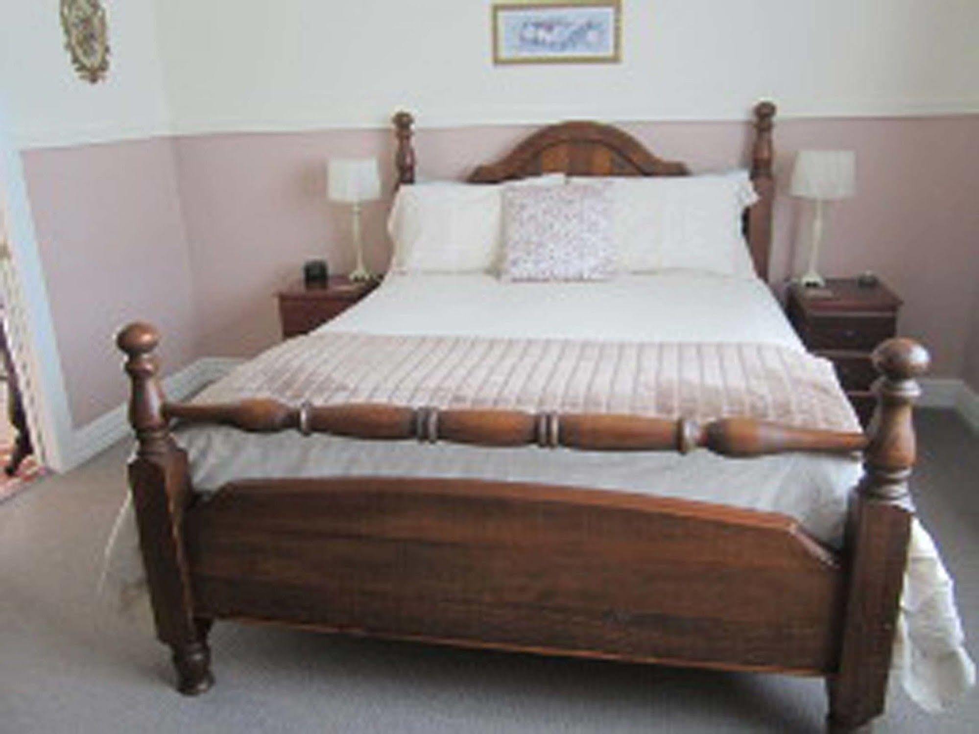 Walton House Panzió Huonville Kültér fotó