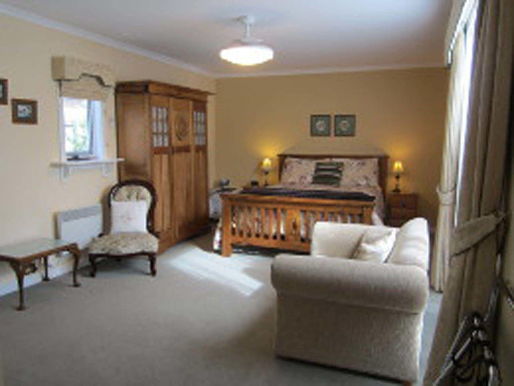 Walton House Panzió Huonville Kültér fotó