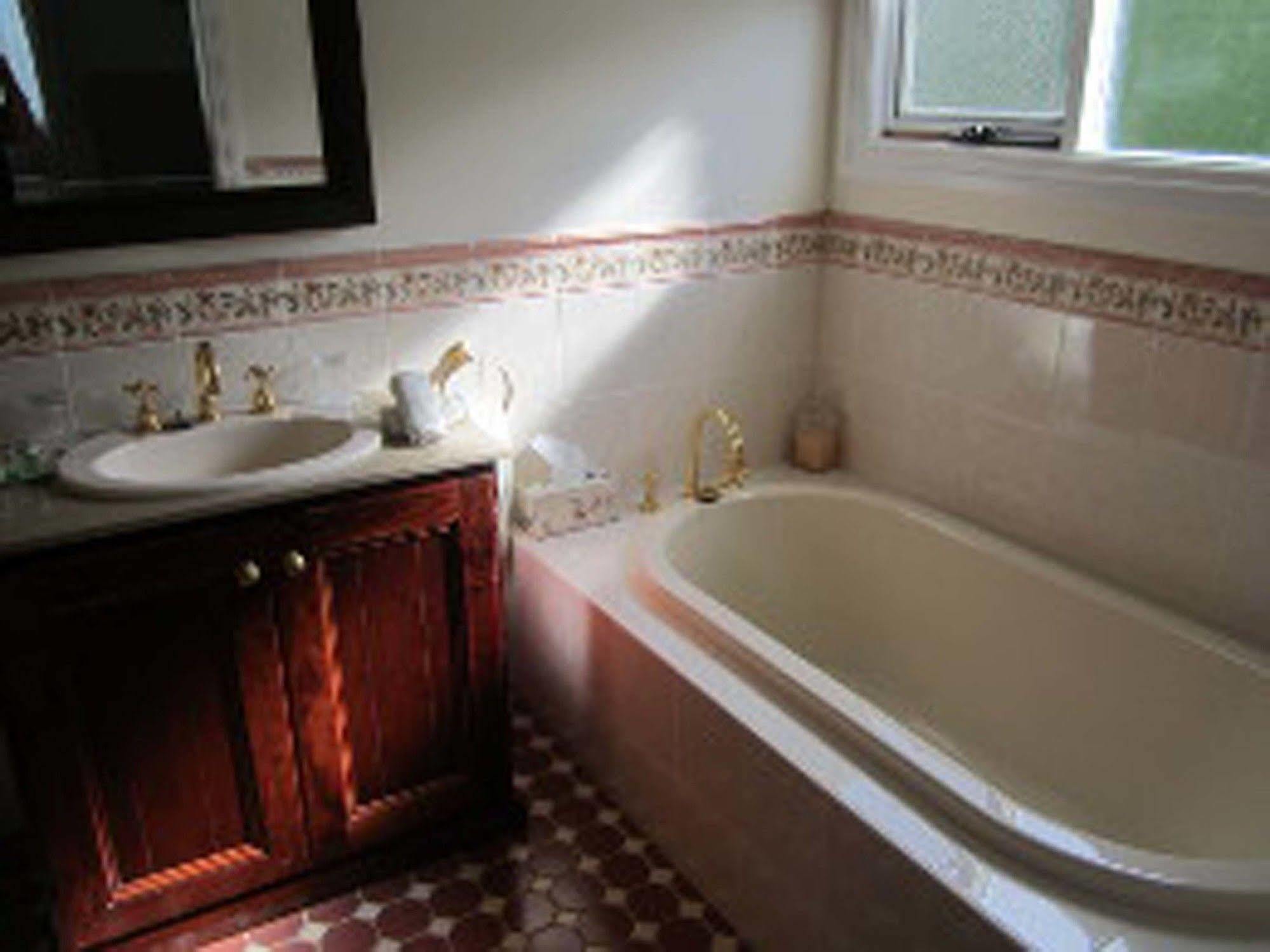 Walton House Panzió Huonville Kültér fotó